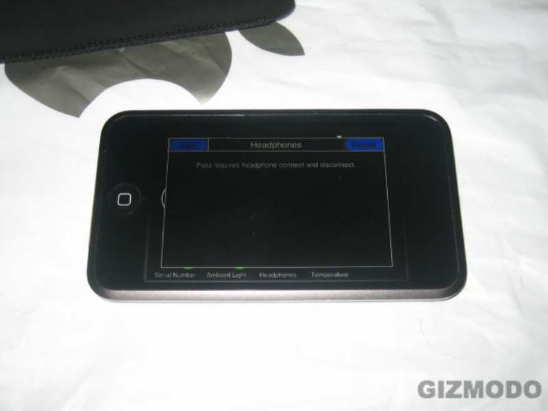 Illustration for article titled Full Gallery of iPod Touch in Factory Test Mode